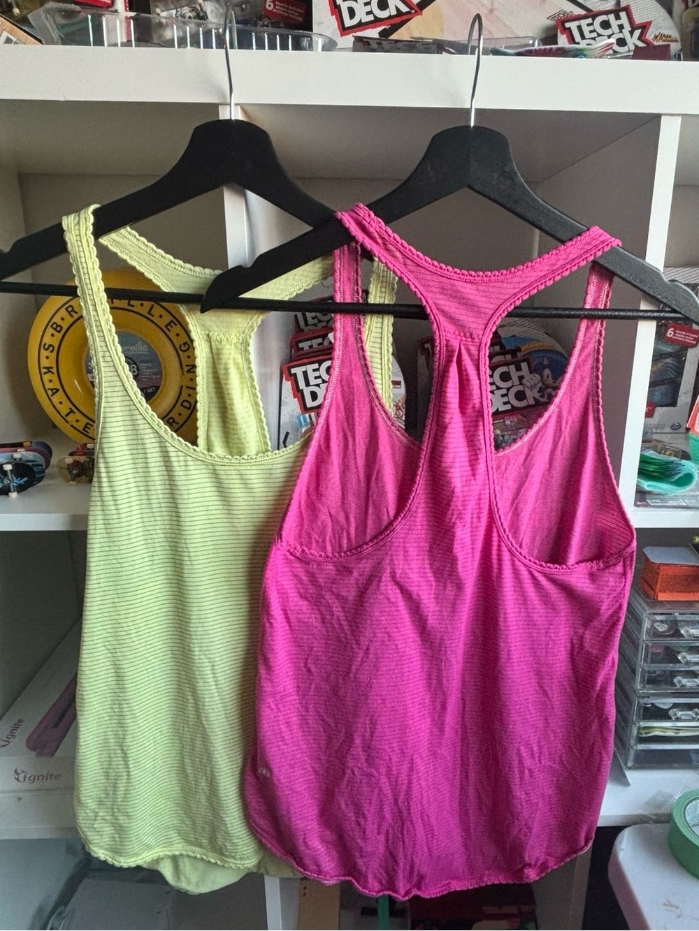 Lululemon tanks 2 pack